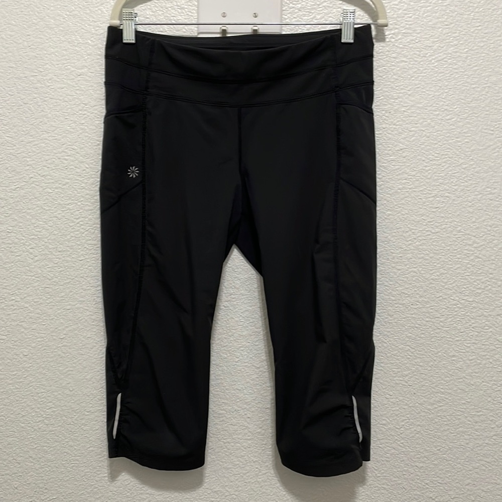 Athleta, size medium, capris, black‎